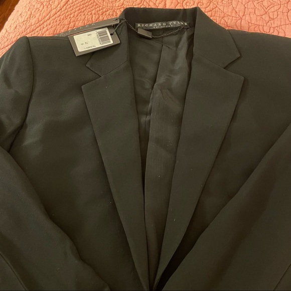 Richard Tyler collection.Black Blazer size 40 - Picture 10 of 11